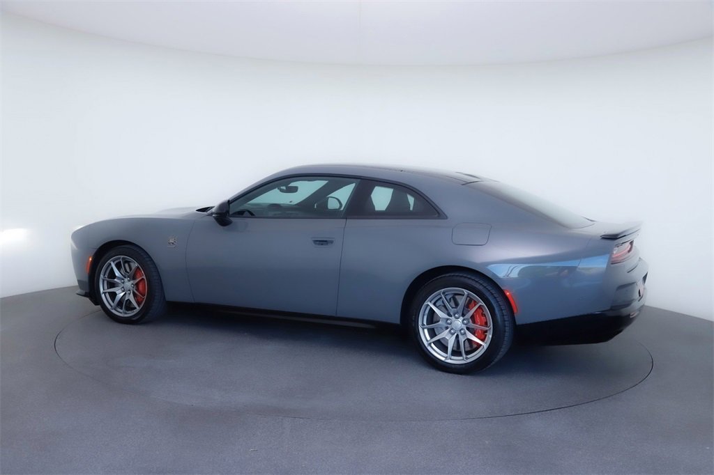 Used 2025 Dodge Charger R/T Scat Pack w/ Track Pack image 3