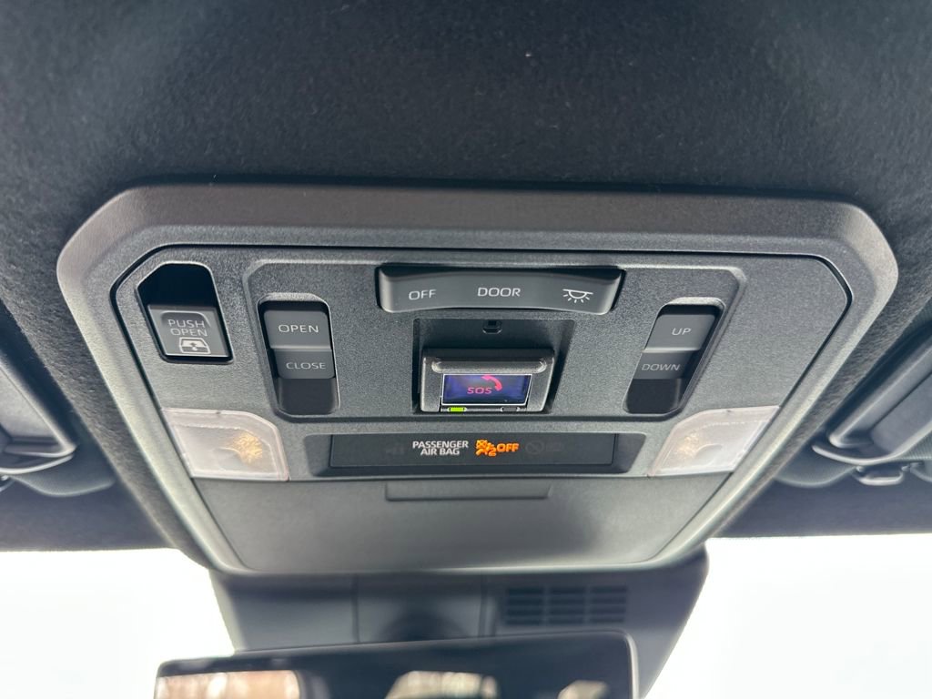 Used 2025 Toyota 4Runner Limited w/ Tow Technology Package image 32