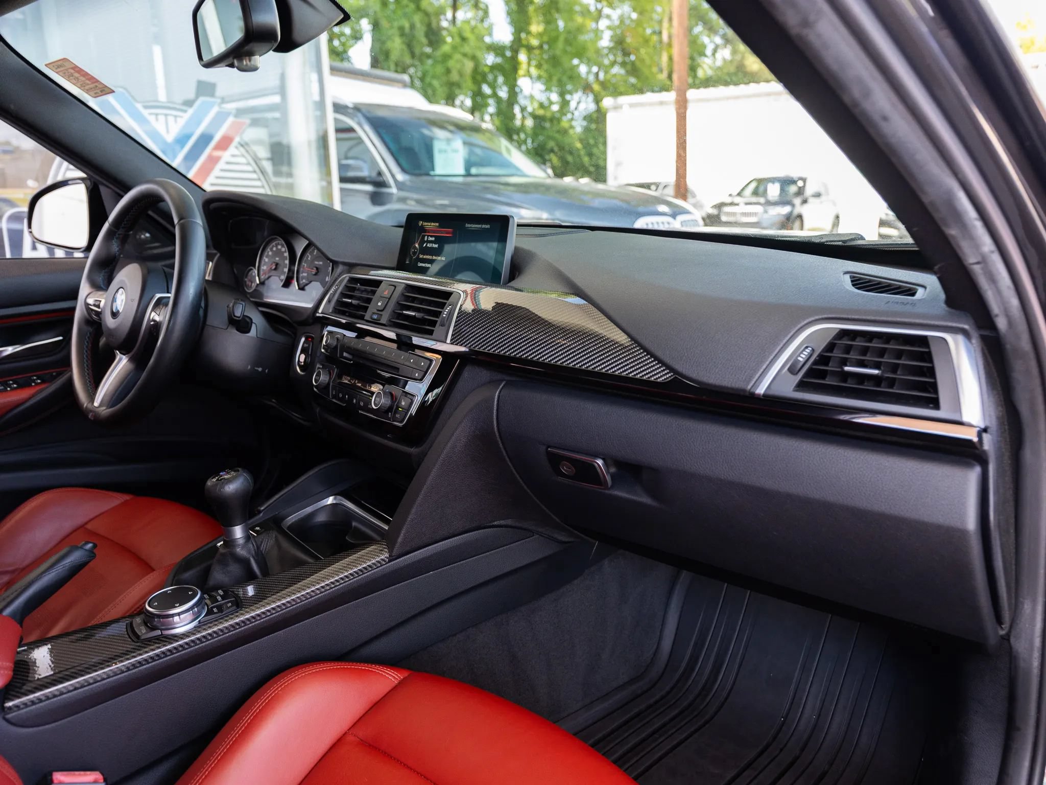 Used 2016 BMW M3 RWD image 23