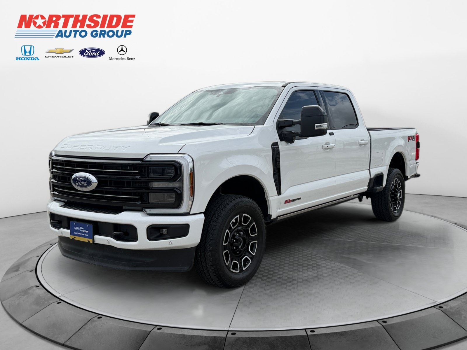 Certified 2025 Ford F250 Platinum AWD/4WD image 3