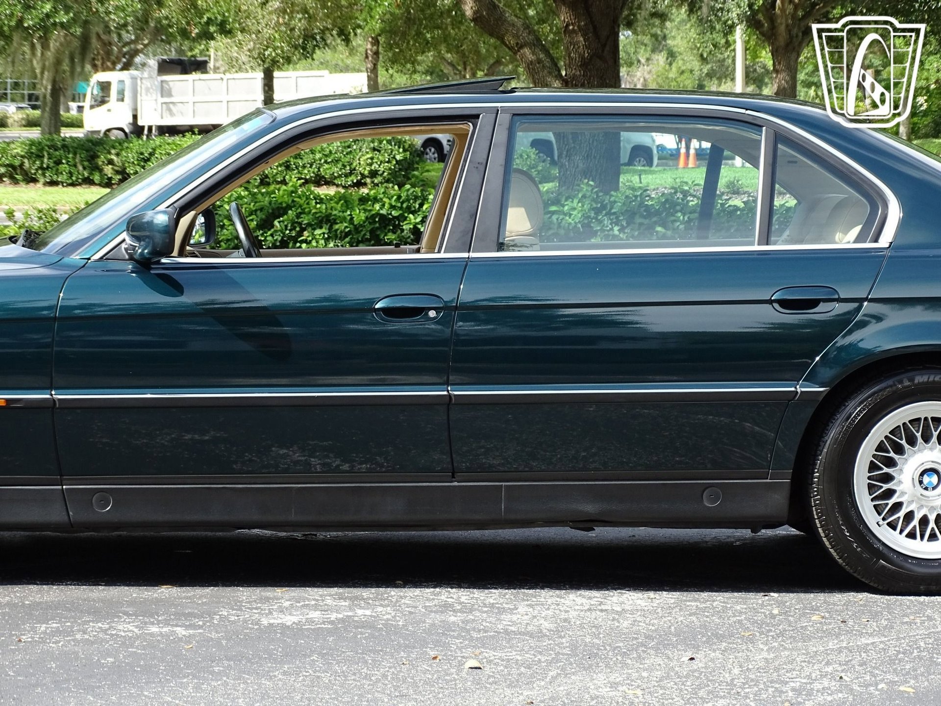 Used 1995 BMW 740iL RWD image 34