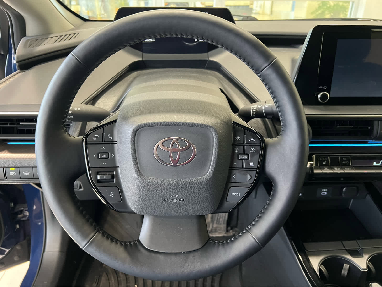 Used 2023 Toyota Prius XLE AWD/4WD image 16