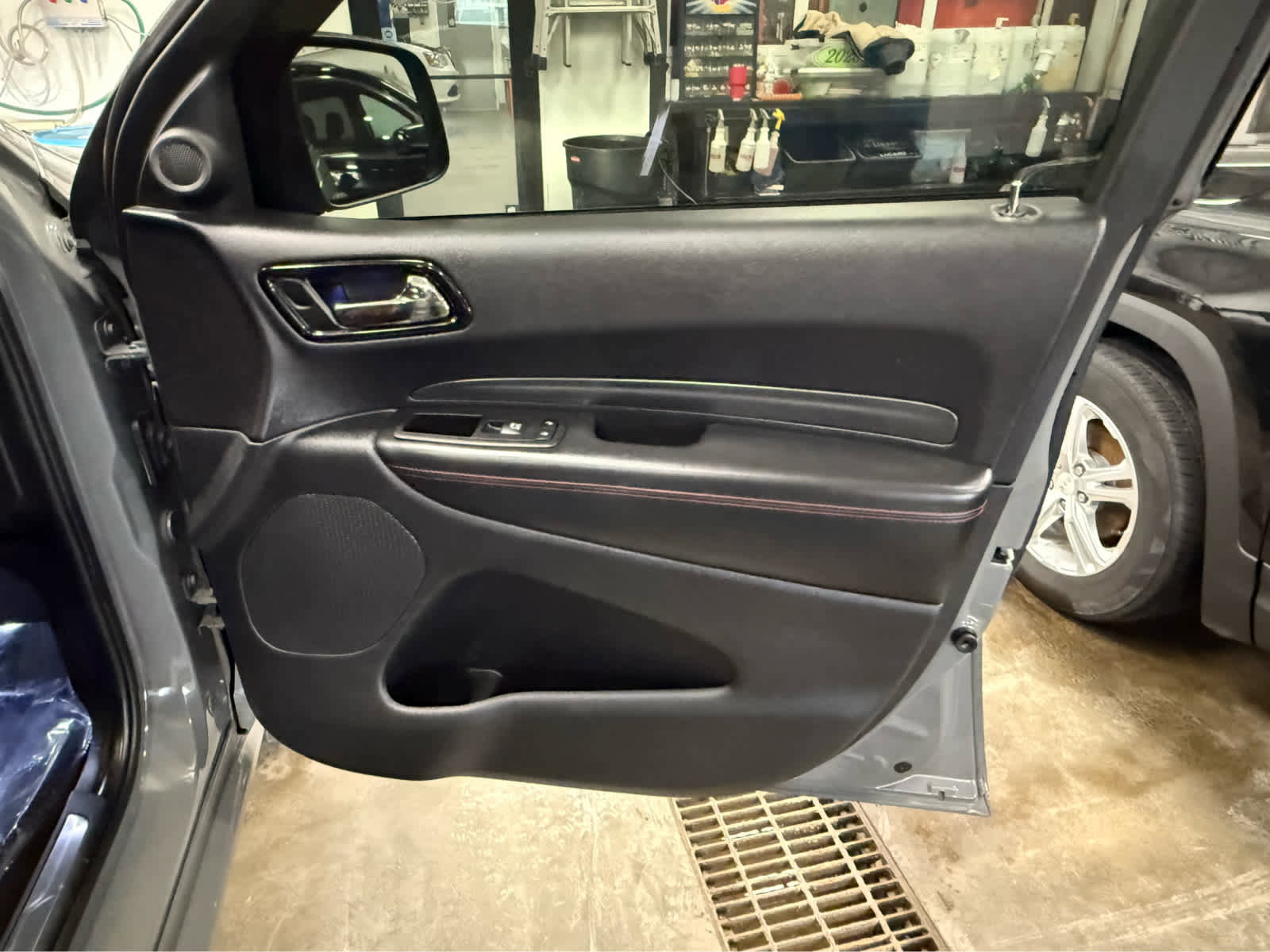 Used 2024 Dodge Durango R/T image 31