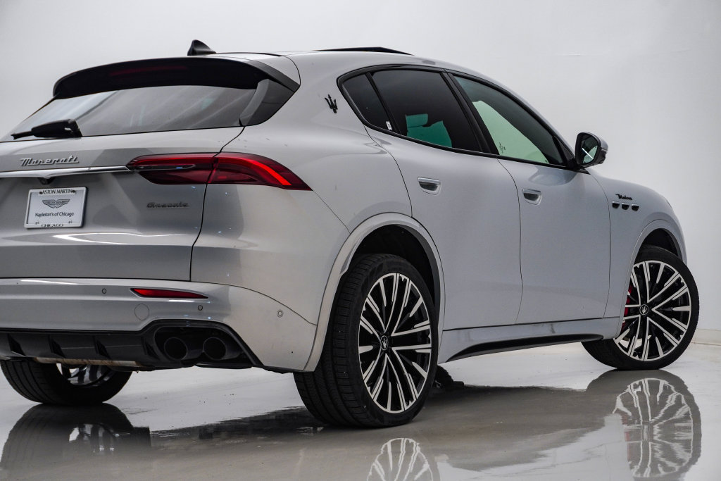 Certified 2023 Maserati Grecale Modena AWD/4WD image 10