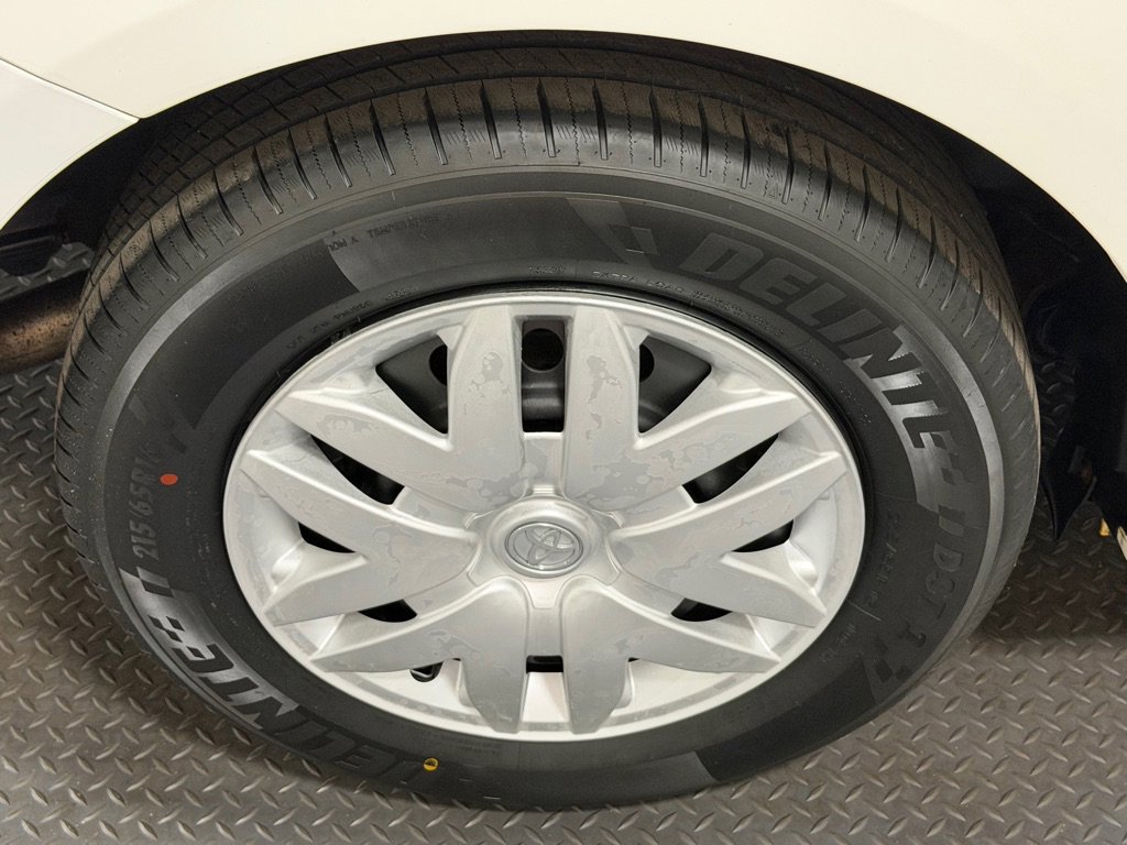 Used 2006 Toyota Sienna CE FWD image 19