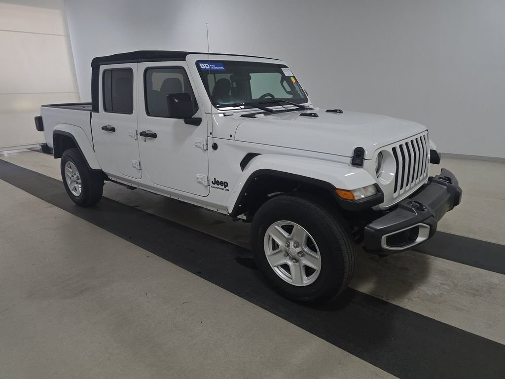 Used 2022 Jeep Gladiator Sport AWD/4WD image 3