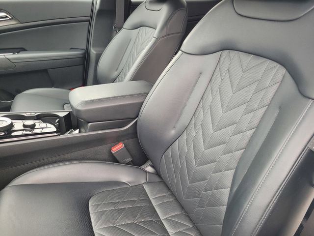 Used 2025 Kia Sportage X-Line image 11