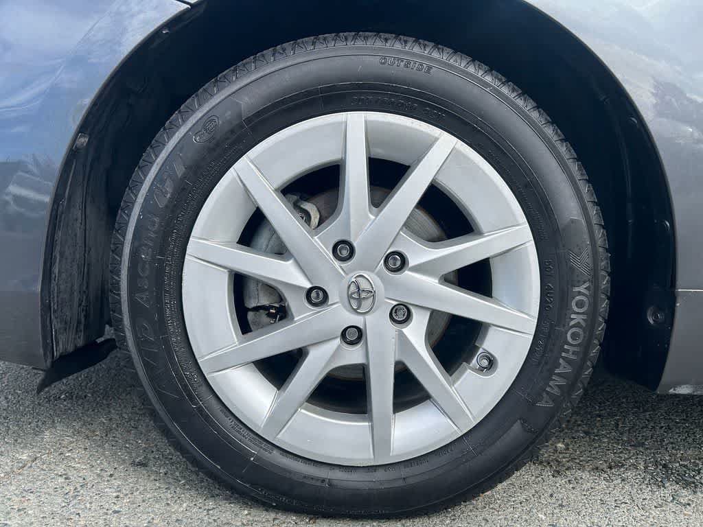 Used 2012 Toyota Prius V Three FWD image 8