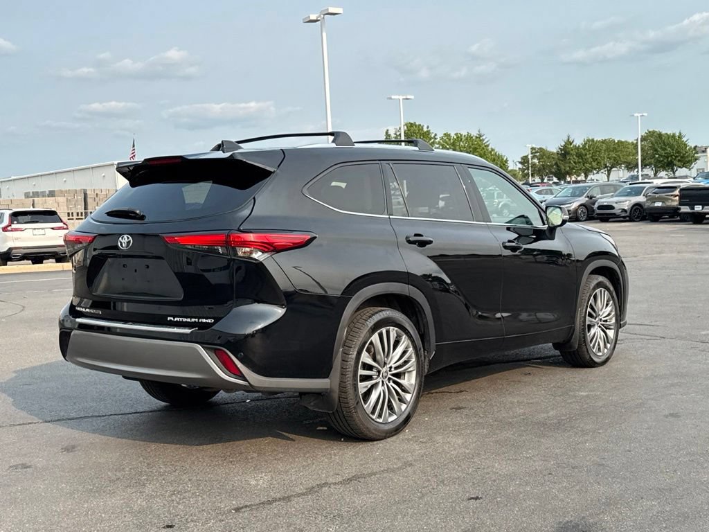 Used 2021 Toyota Highlander Platinum AWD/4WD image 7
