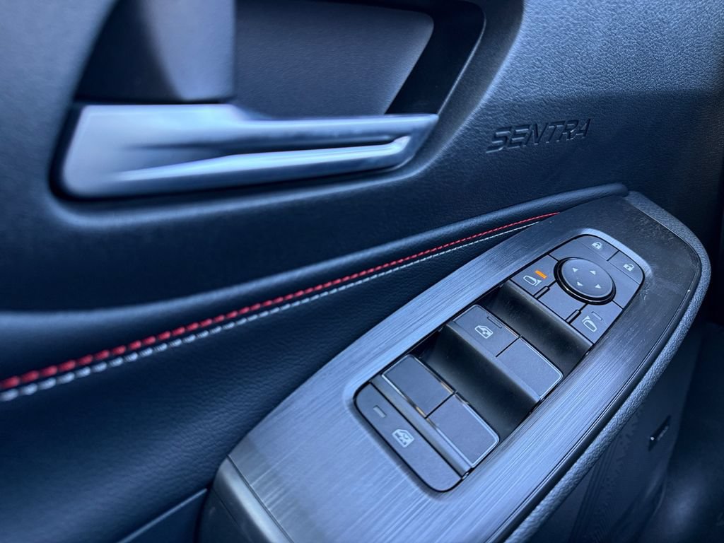 New 2026 Nissan Sentra SR w/ SR Premium Package FWD image 28
