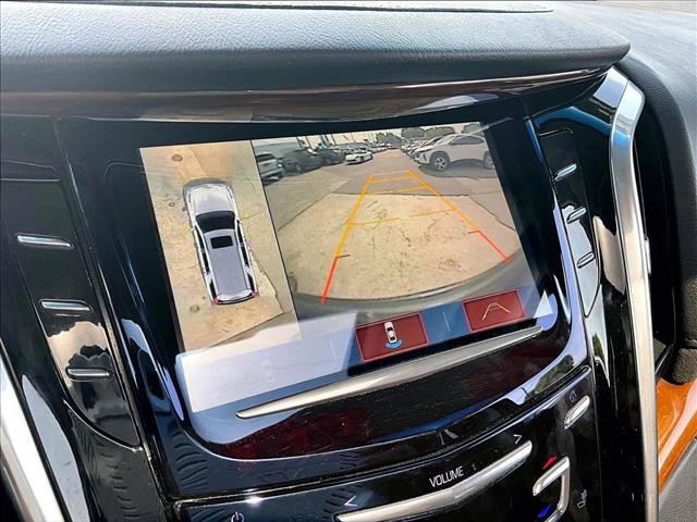 Used 2019 Cadillac Escalade ESV Premium Luxury RWD image 23