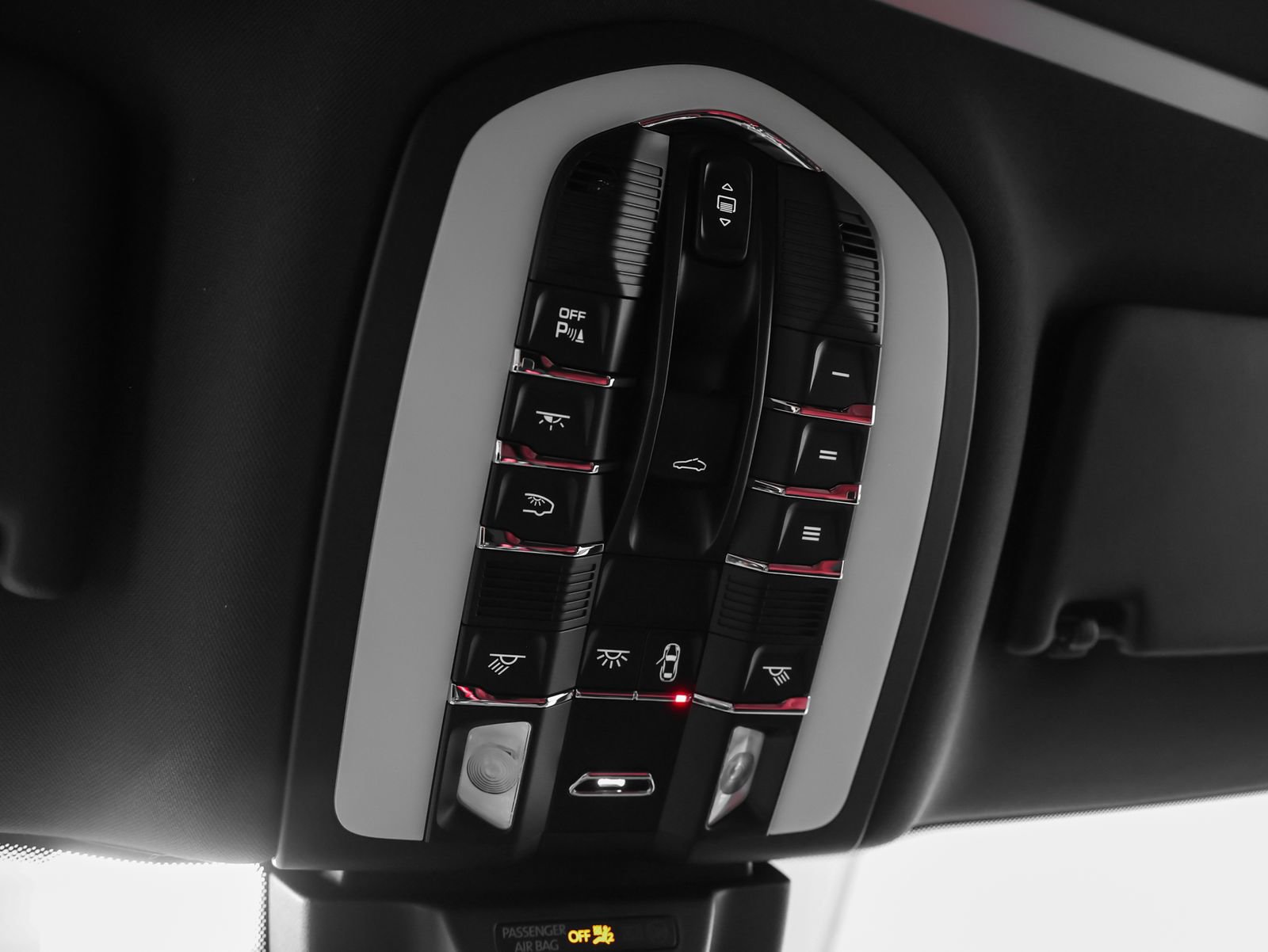 New 2026 Porsche Macan AWD/4WD image 38