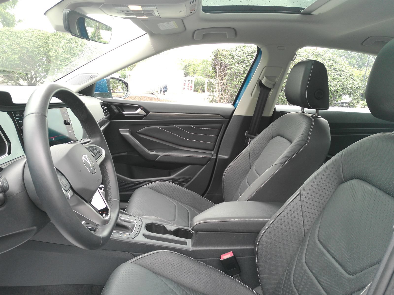 Used 2024 Volkswagen Jetta SEL FWD image 10