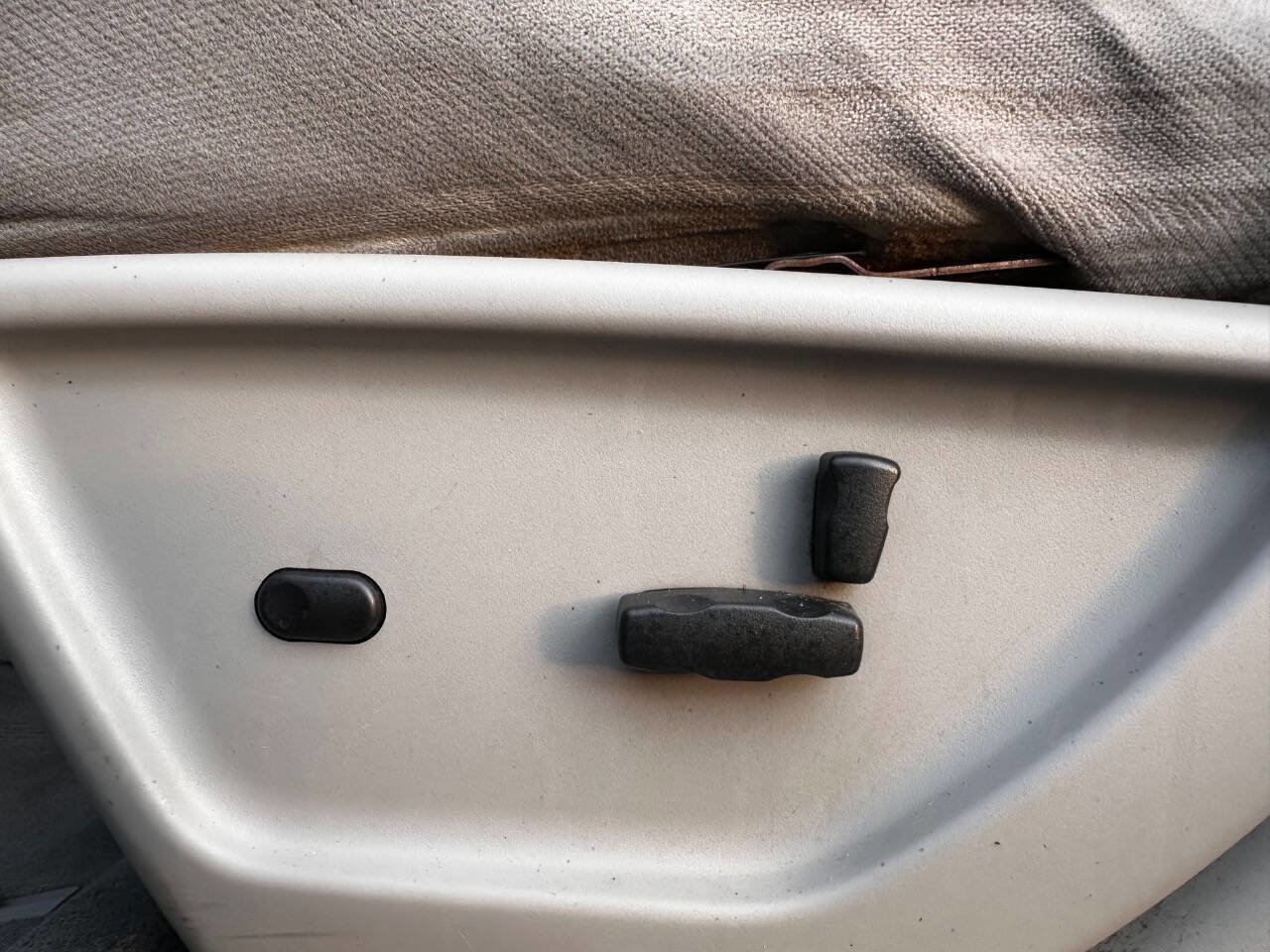 Used 2008 Chevrolet TrailBlazer 2WD w/ Smoker's Package image 17