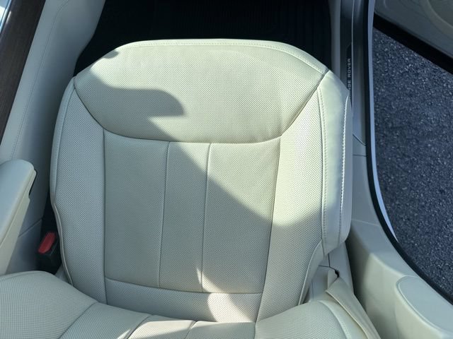 Used 2025 Land Rover Range Rover SE AWD/4WD image 38