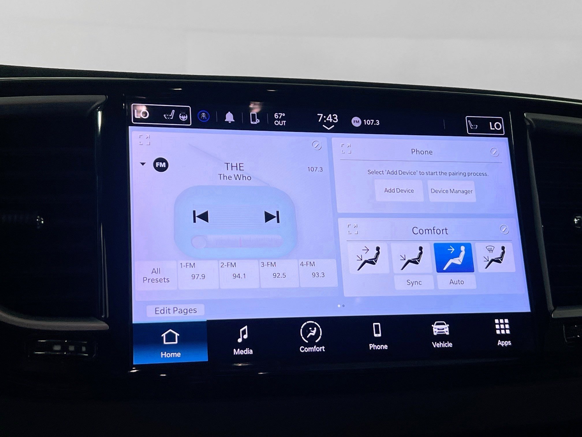 Used 2023 Chrysler Pacifica Touring-L image 28