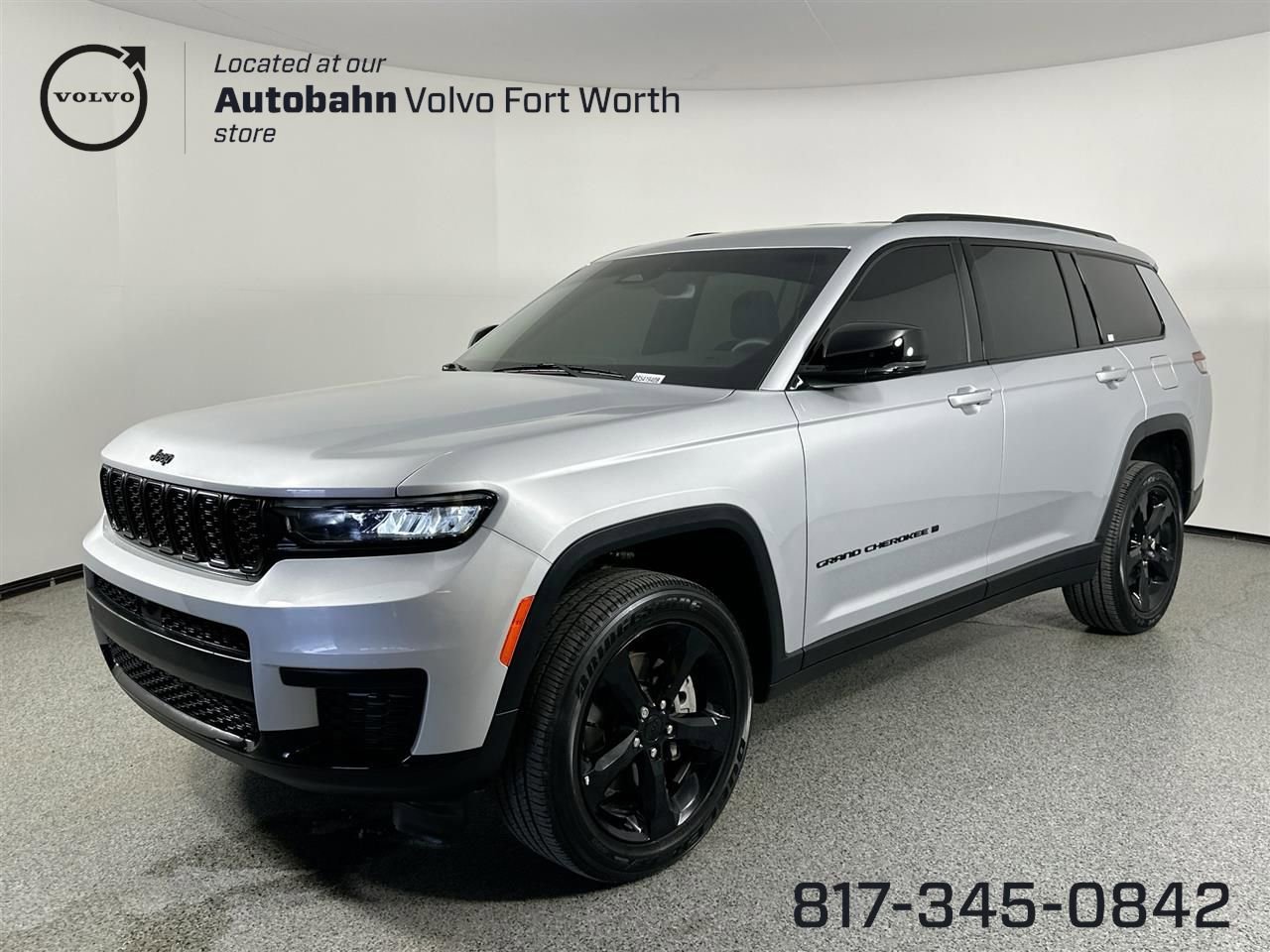Used 2024 Jeep Grand Cherokee L Laredo