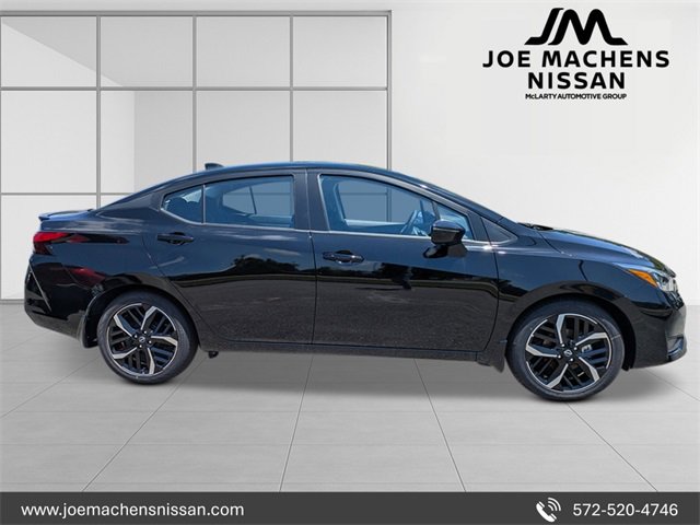 New 2025 Nissan Versa SR w/ Trunk Package image 6