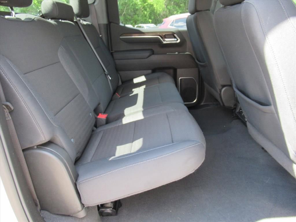 Used 2024 Chevrolet Silverado 1500 LT AWD/4WD image 29