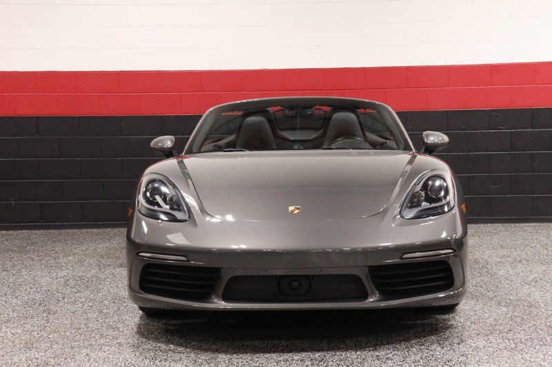 Used 2017 Porsche 718 Boxster RWD image 11