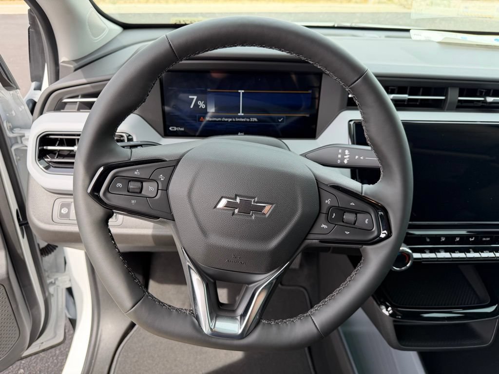 New 2027 Chevrolet Bolt LT w/ Comfort Package FWD image 22