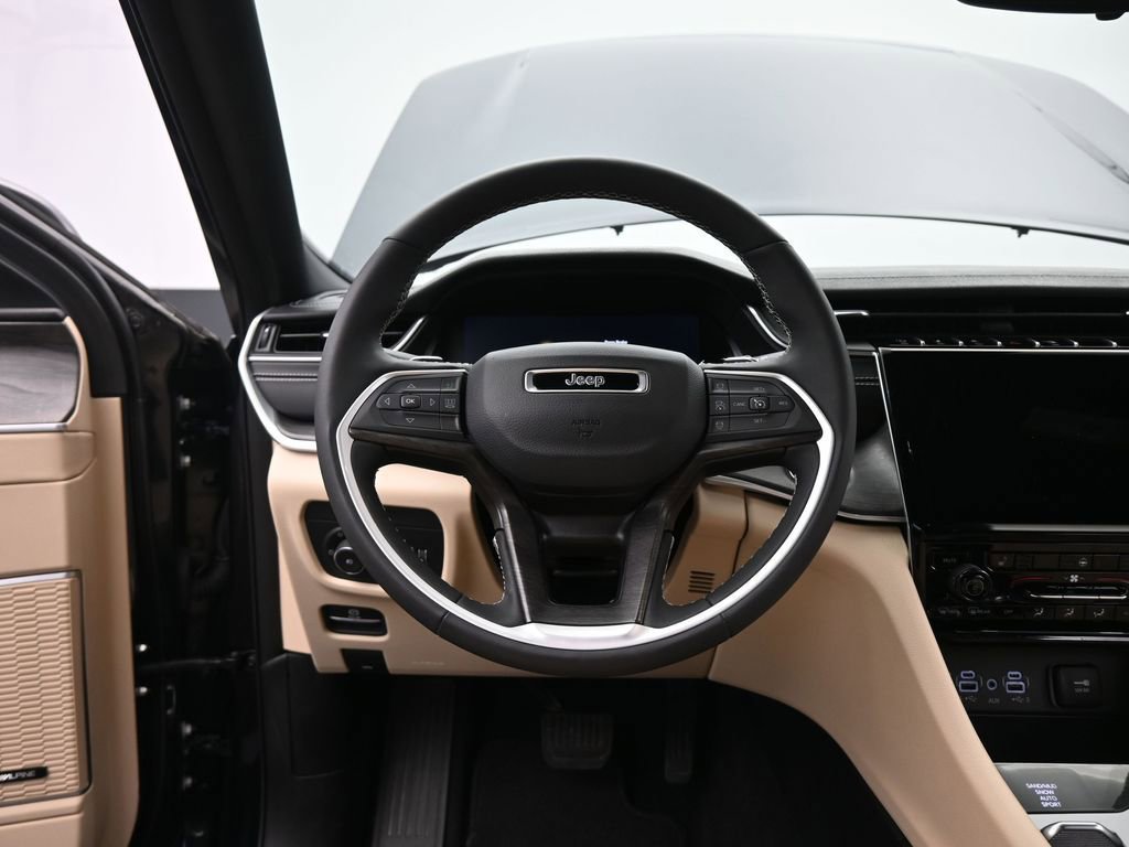 Used 2024 Jeep Grand Cherokee L Limited w/ Trailer Tow Package image 29