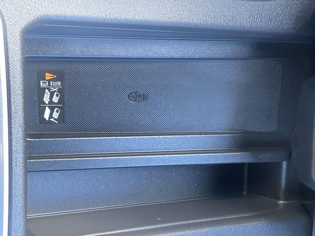 Used 2019 Chevrolet Silverado 1500 LTZ image 46