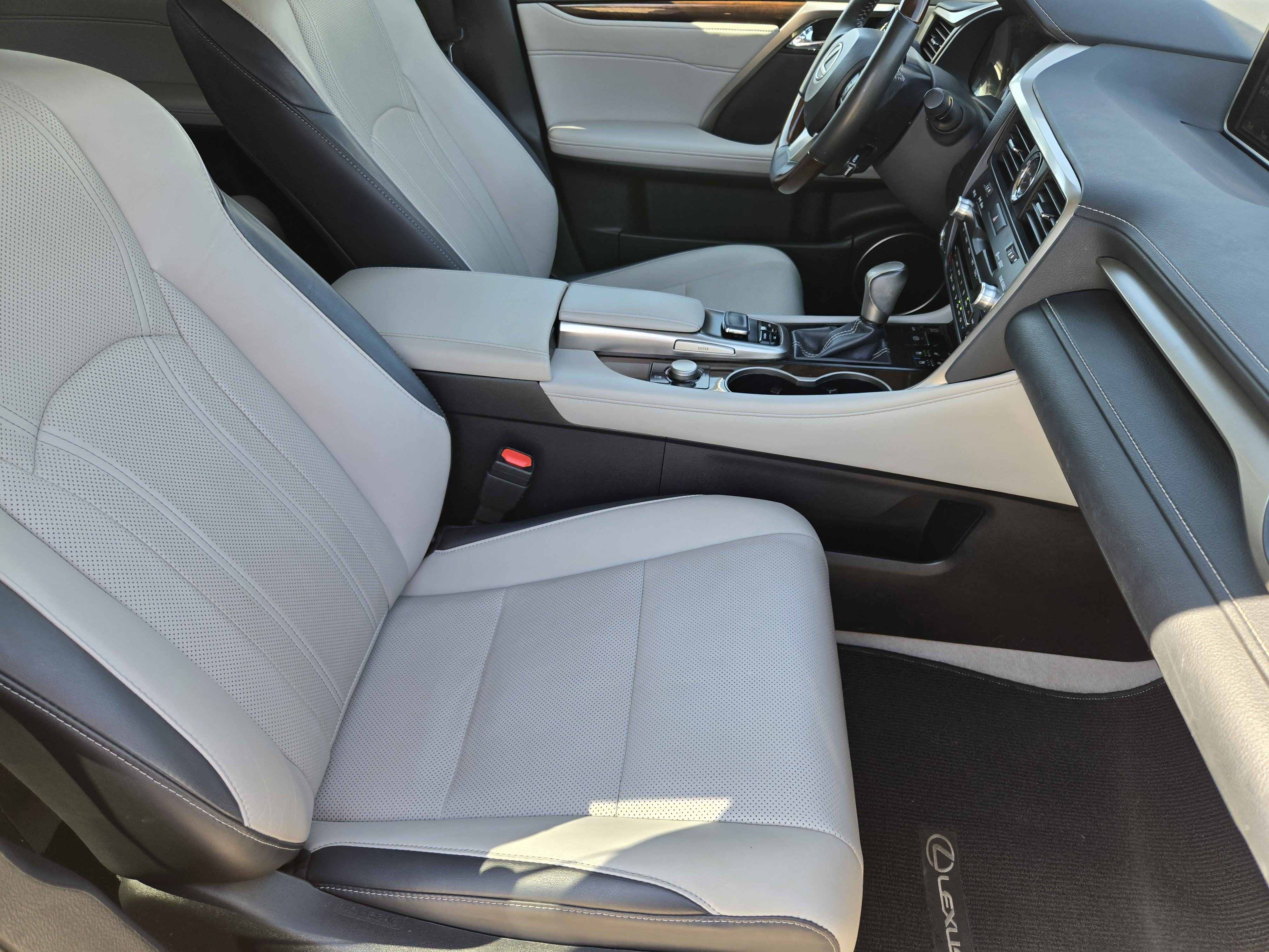 Used 2019 Lexus RX 350 FWD w/ Navigation Package image 14