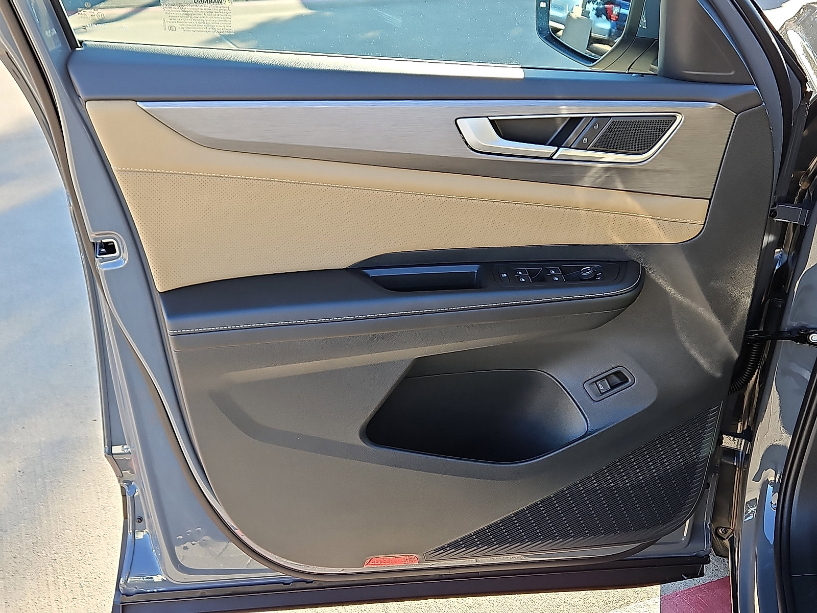 New 2026 Volkswagen Atlas Cross Sport SE image 14