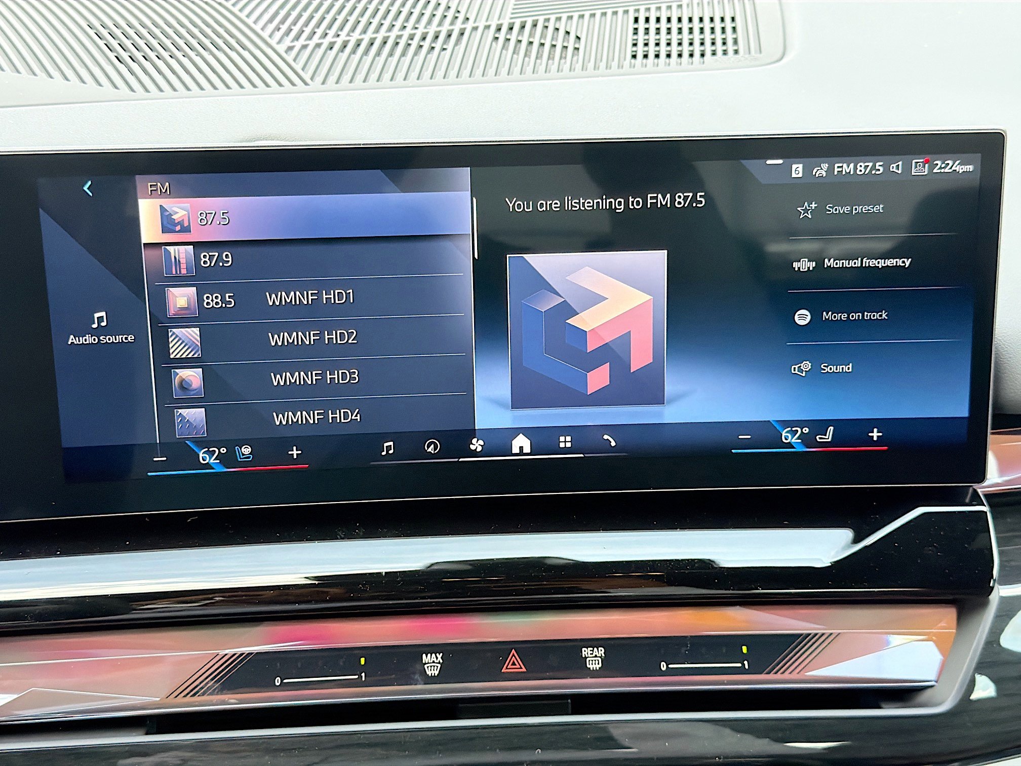 New 2026 BMW i5 eDrive40 image 32