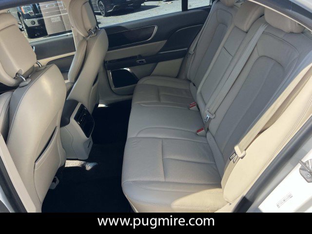 Used 2018 Lincoln Continental Select image 20