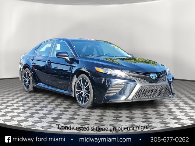 Used 2018 Toyota Camry SE