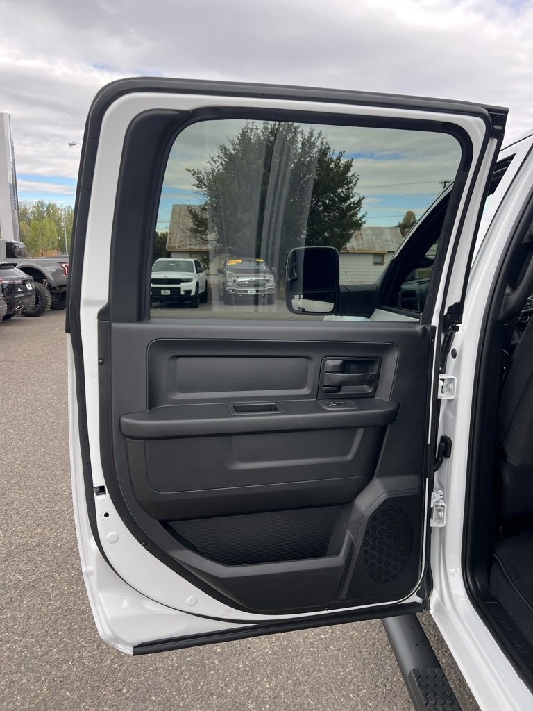 New 2026 RAM 3500 Tradesman image 17