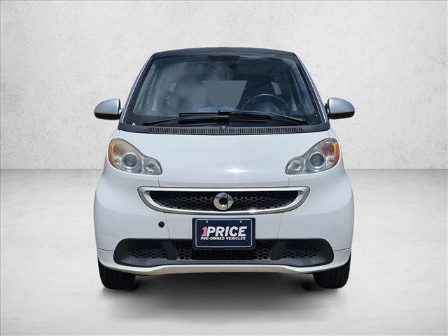 Used 2015 smart fortwo passion RWD image 2