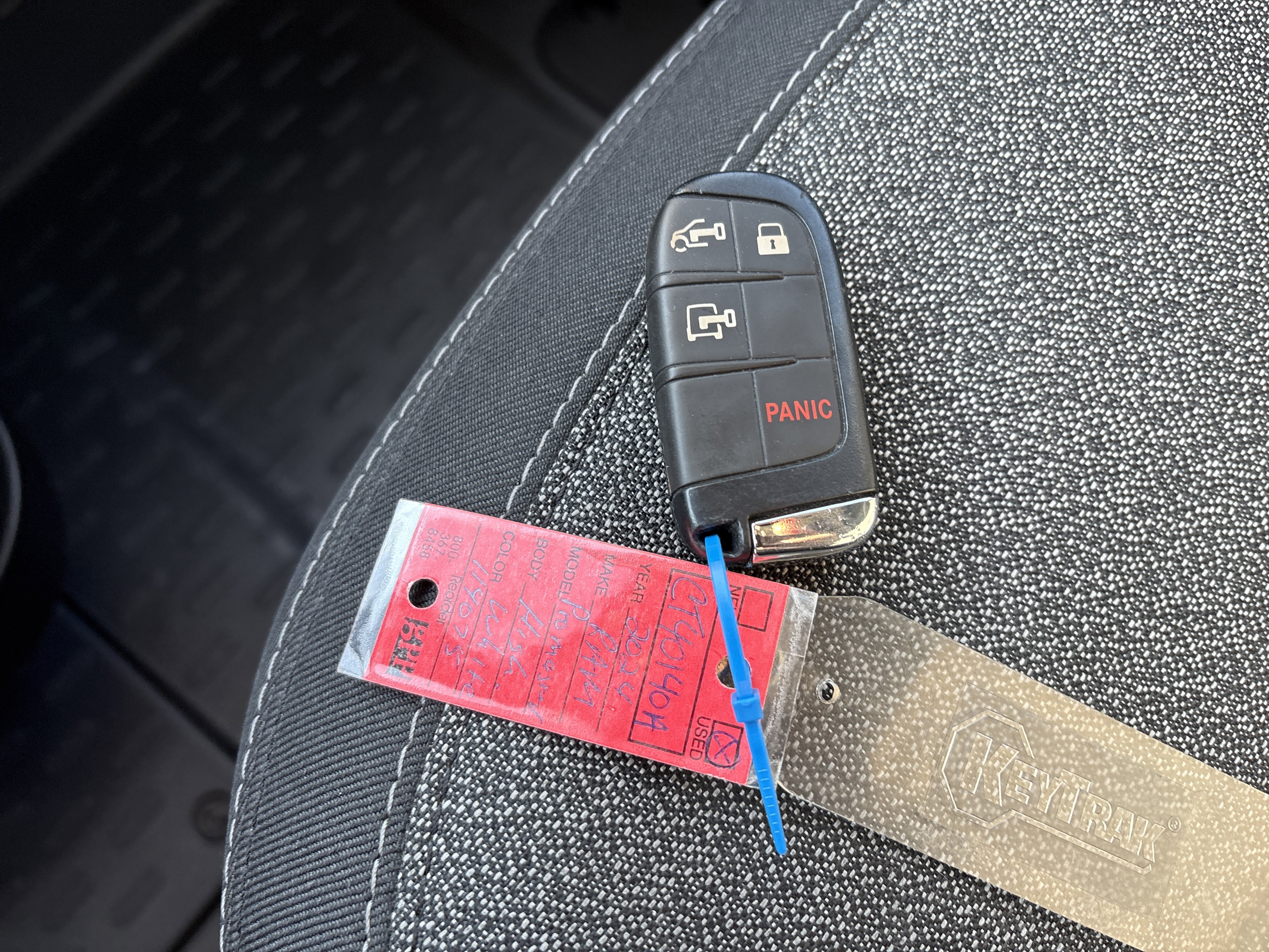 Used 2024 RAM ProMaster 2500 w/ Premium Convenience Group image 36