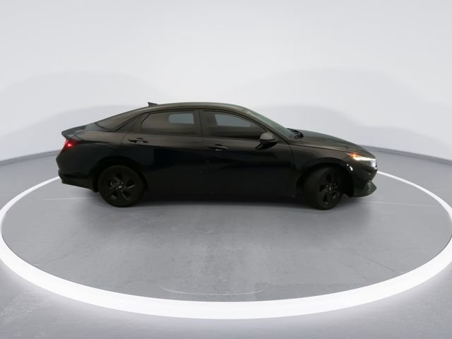 Used 2023 Hyundai Elantra SEL FWD image 7