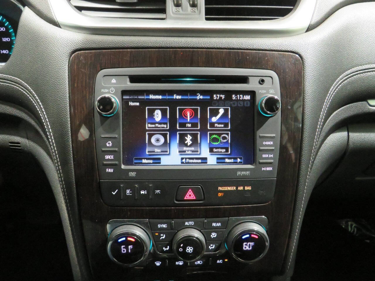 Used 2016 Chevrolet Traverse LT w/ Traveler's Package image 24