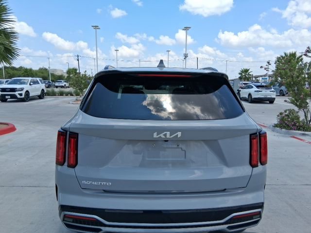 Used 2023 Kia Sorento SX FWD image 5