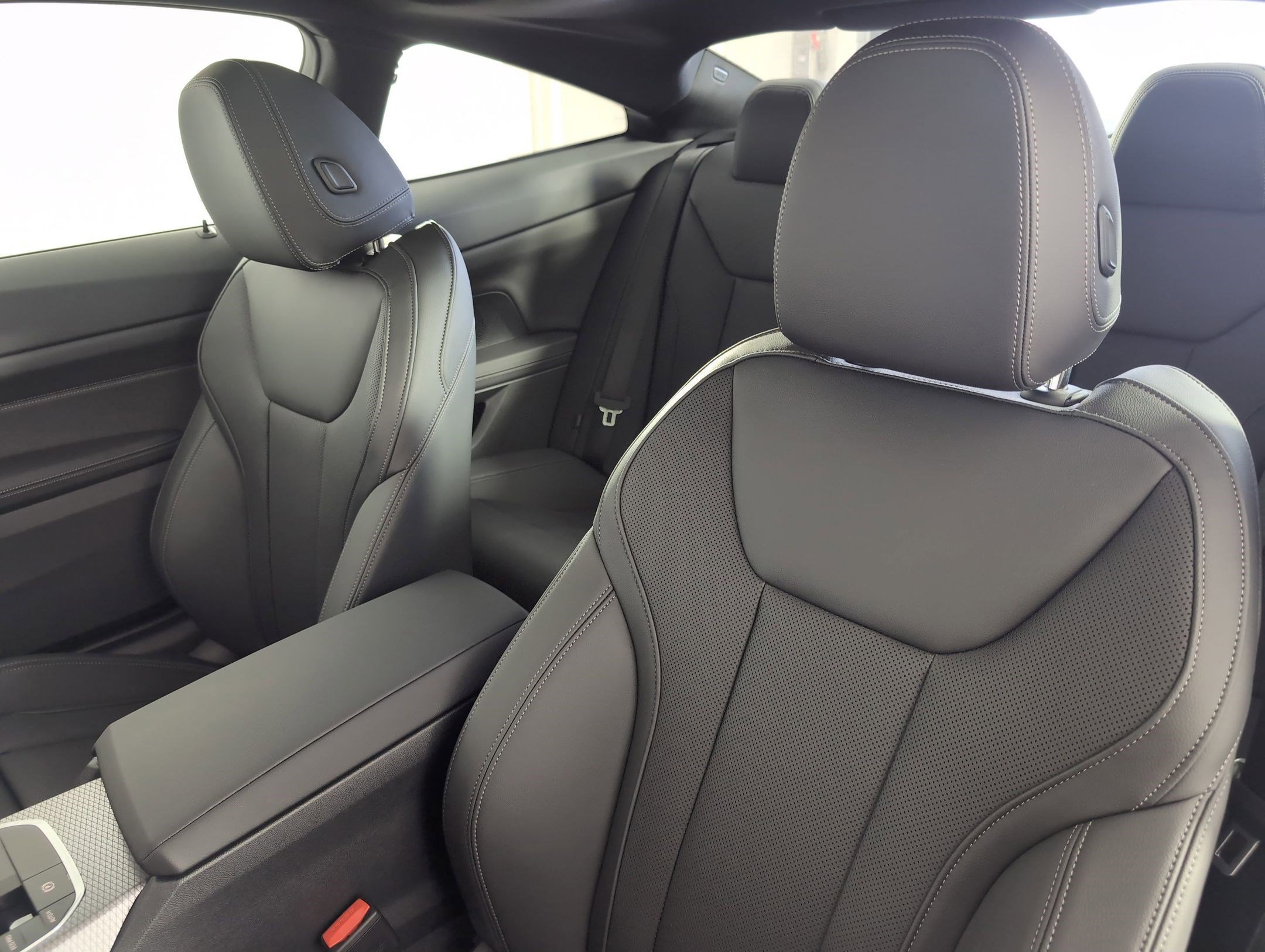 Used 2026 BMW 430i Coupe w/ Parking Assistance Package image 22