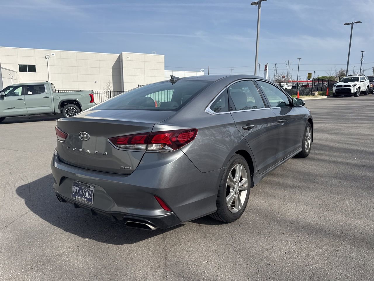 Used 2018 Hyundai Sonata Sport image 4