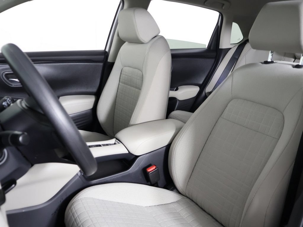 Certified 2026 Honda HR-V LX image 25