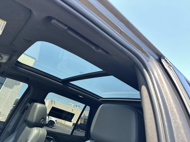 Certified 2021 Chevrolet Tahoe Z71 w/ Z71 Off-Road Package AWD/4WD image 17