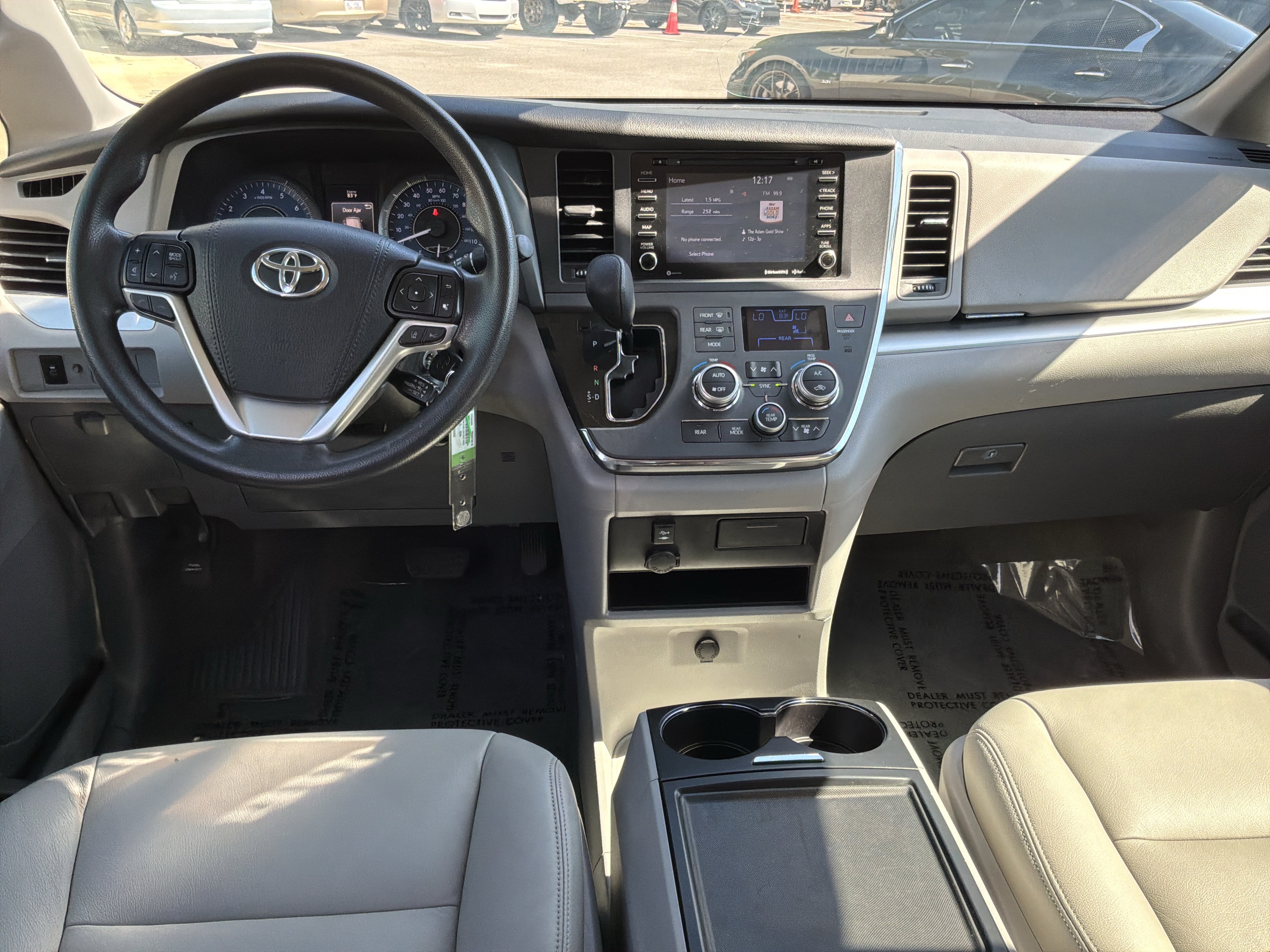 Used 2019 Toyota Sienna LE FWD image 27