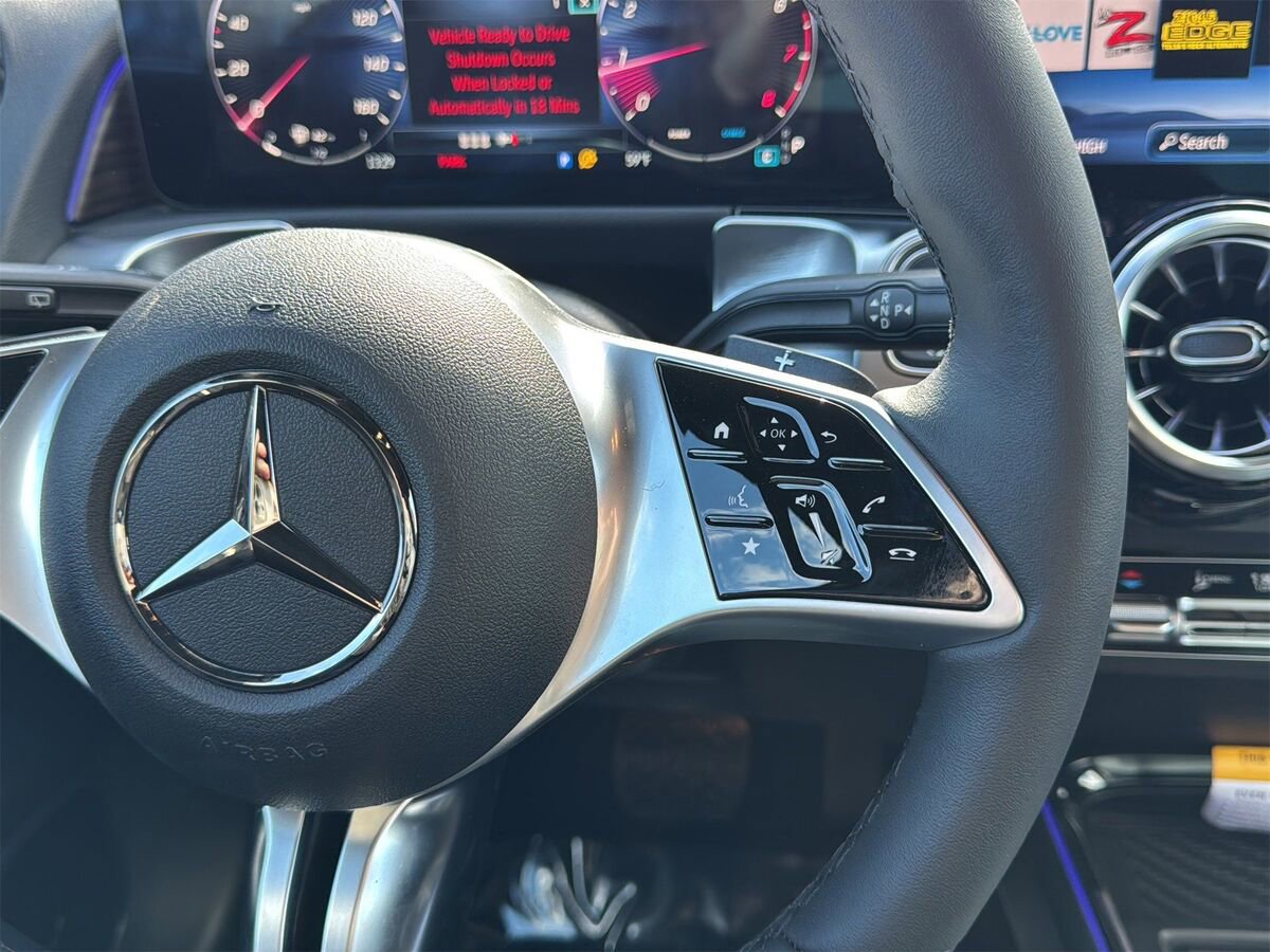 New 2026 Mercedes-Benz GLB 250 image 17