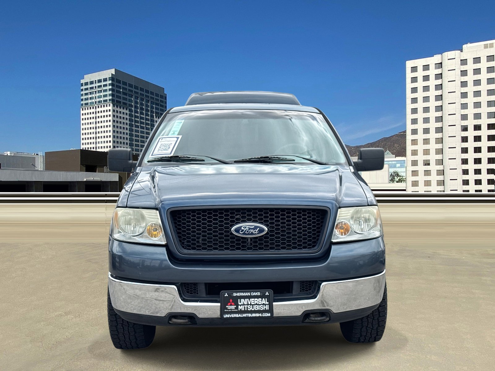 Used 2005 Ford F150 XLT image 2