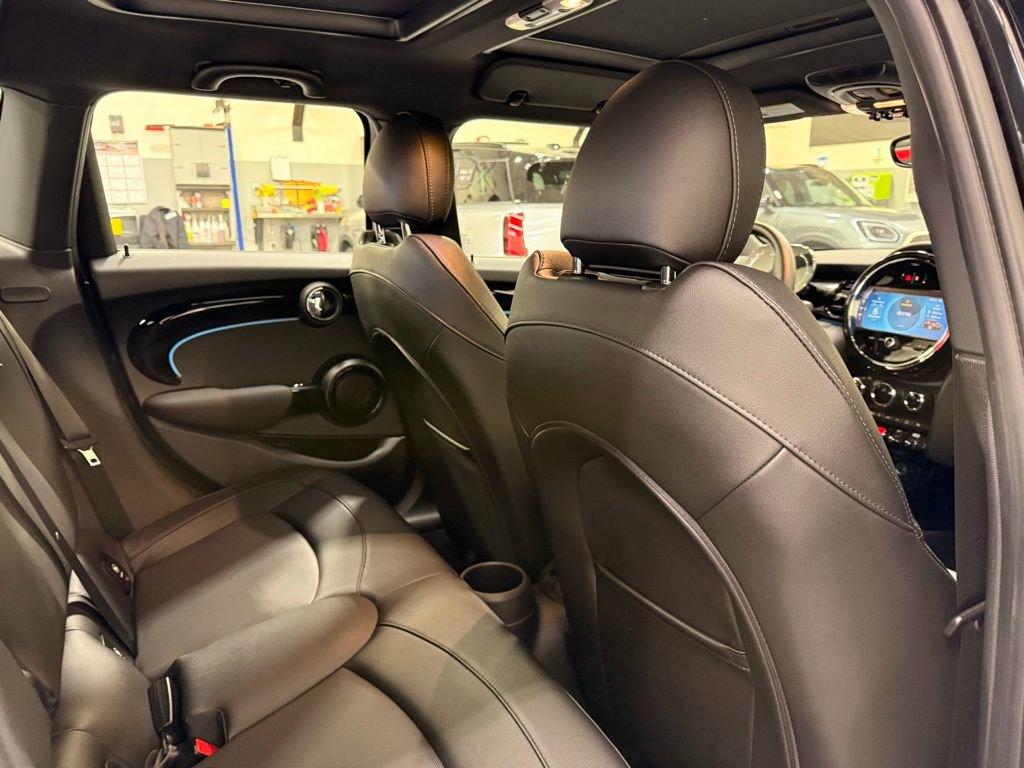 Used 2023 MINI Cooper S image 25