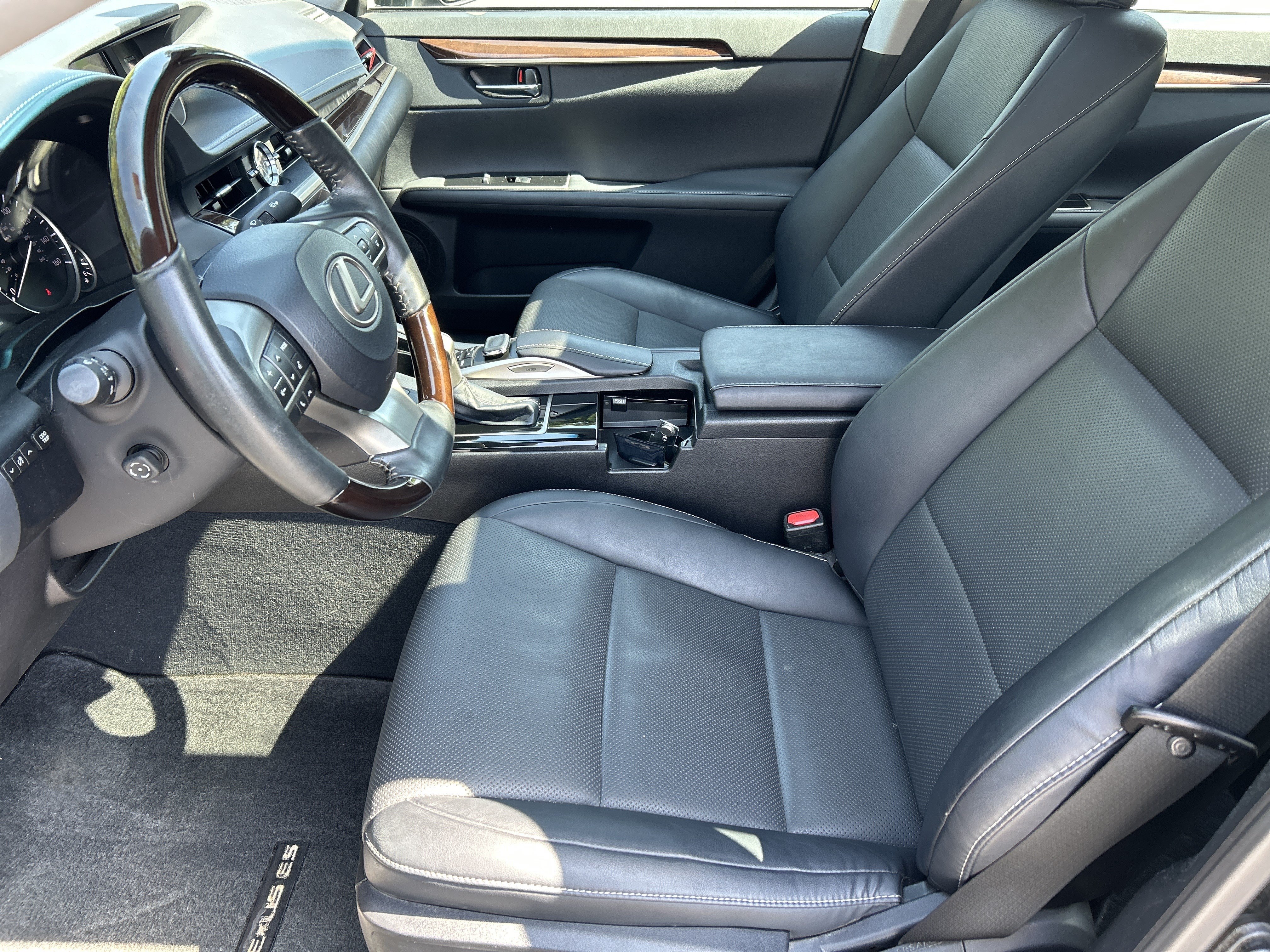 Used 2018 Lexus ES 350 w/ Navigation System Package FWD image 16