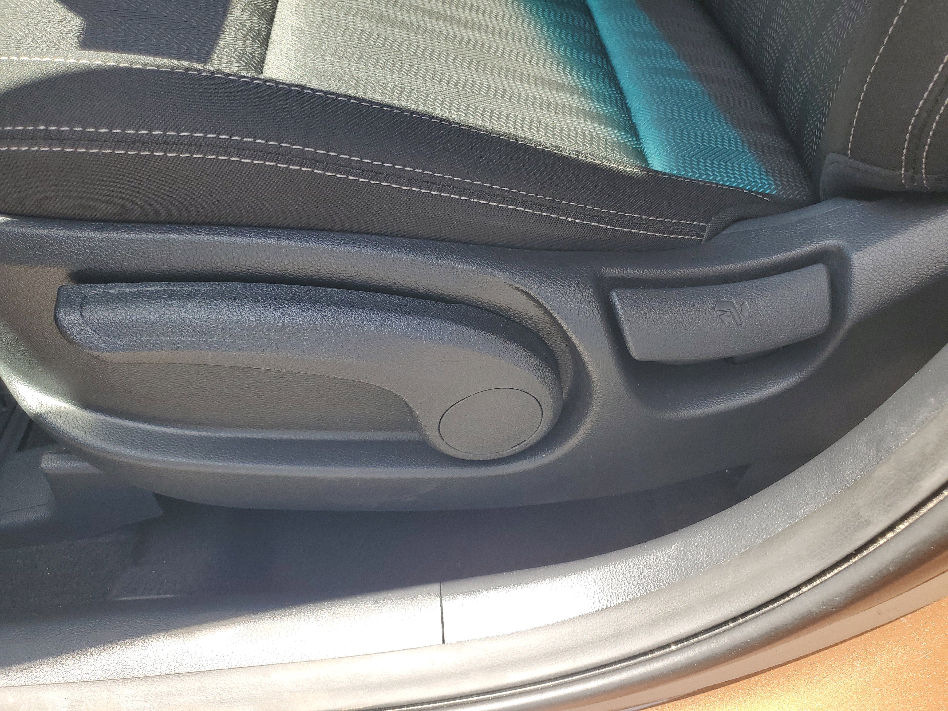 Used 2019 Kia Sportage LX image 12