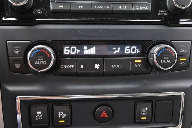 Used 2020 Nissan Titan SV w/ SV Convenience Package AWD/4WD image 22