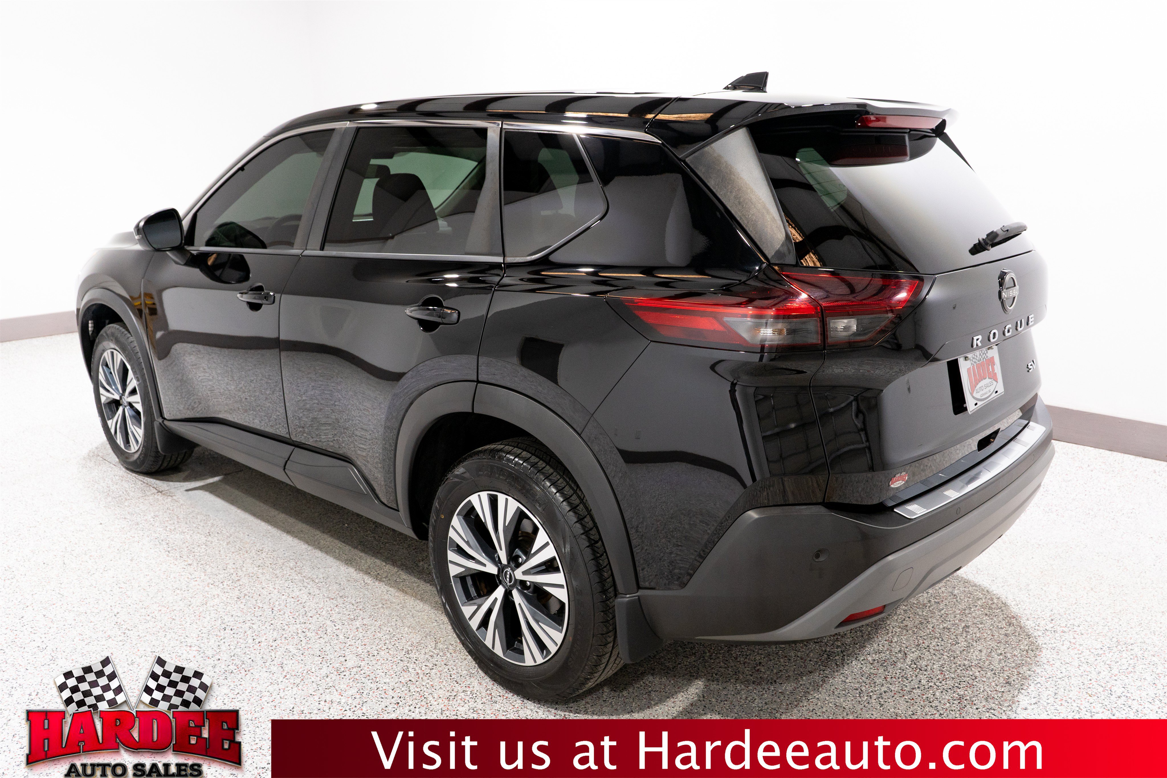 Used 2022 Nissan Rogue SV FWD image 3